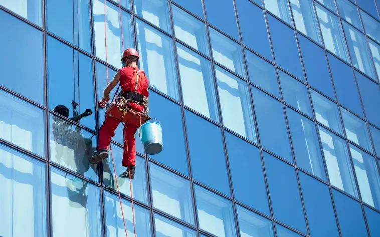 تنظيف واجهات كلادينج بالمقطم 